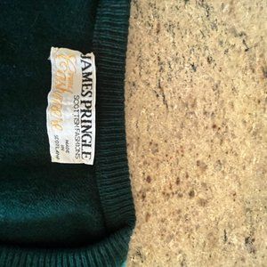 James Pringle Scottish fashions 100% cashmere mens sweater - M